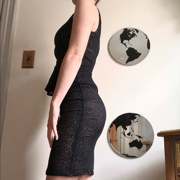 Dress - Picture 1 of 3
